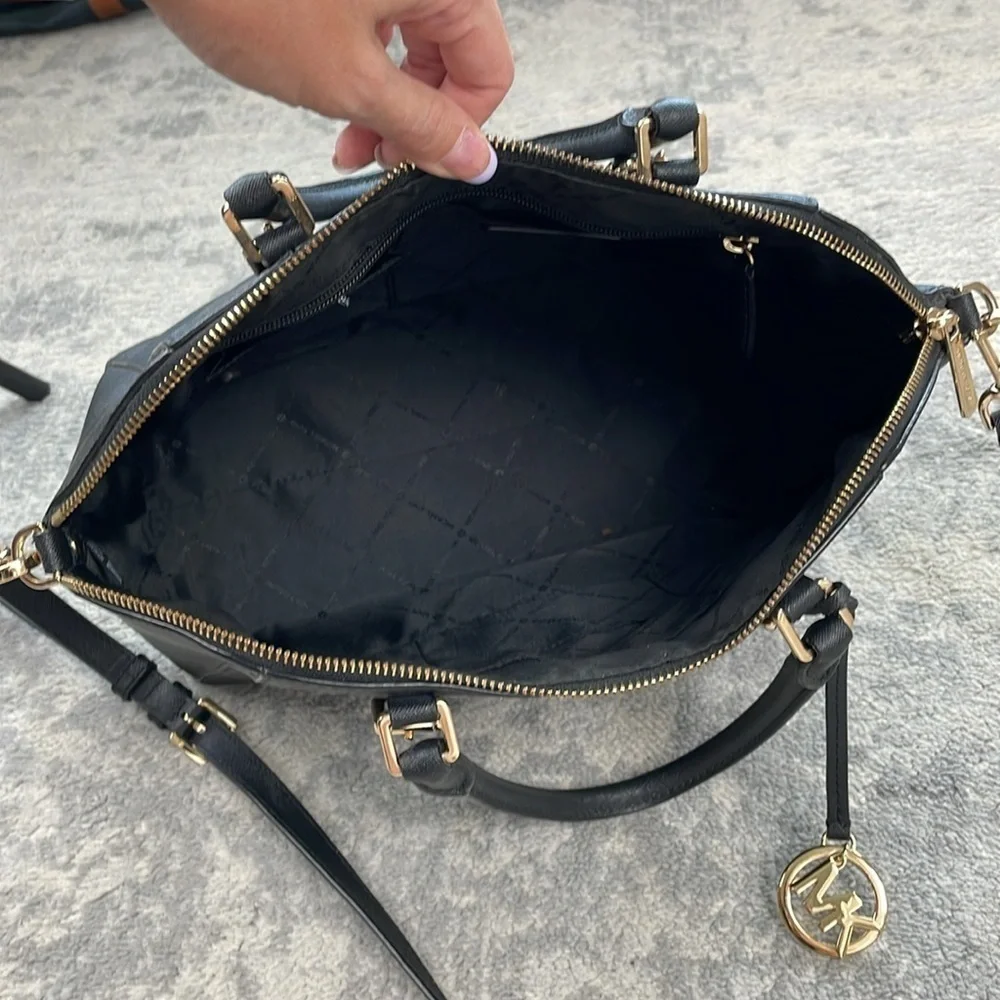 MICHAEL Michael Kors Ciara Saffiano Leather 2 Way Shoulder Bag Purse Black